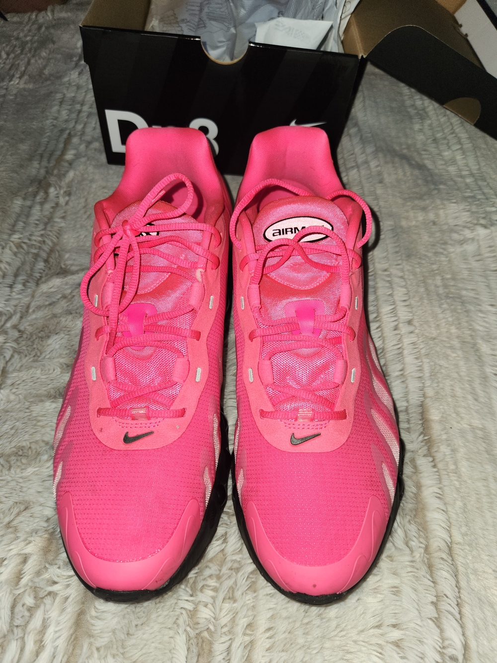 Nike Pink Men’s Air Max Sneakers Dn8